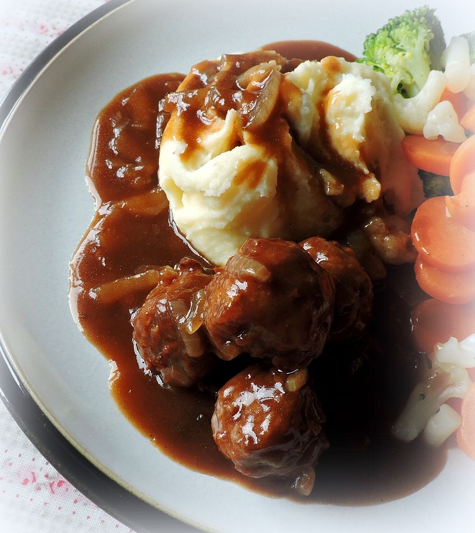 The English Kitchen Salisbury Meatballs